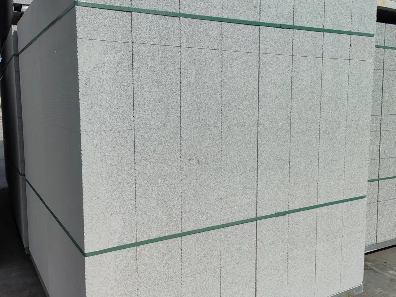 蒸壓加氣混凝土
